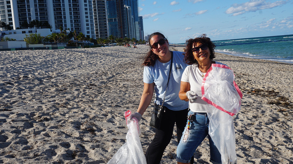 Employee Beach Cleanup 4.22.19 _MCT_ 11